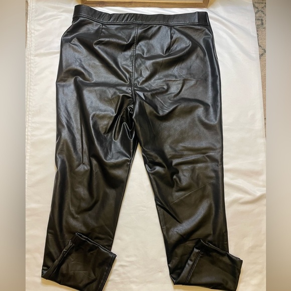 Vince Camuto size large black faux leather leggings - Picture 3 of 6